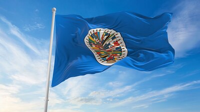 Señaló que esta medida refleja su preocupación por el conflicto