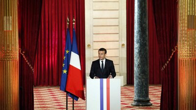 Emmanuel Macron durante su toma de protesta como nuevo presidente de Francia