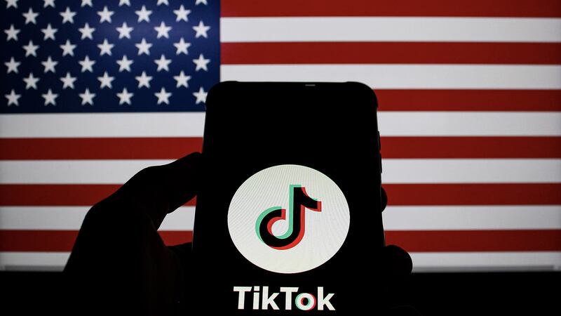 ¡No se va! TikTok regresa a las tiendas de apps en EU