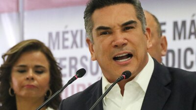 El presidente nacional del PRI fue señalado por un presunto desvío de fondos