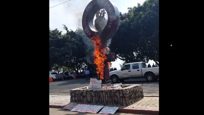 Estudiantes consideraron que la monumenta es una falta de respeto ante las denuncias no atendidas
