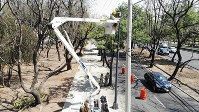 La administración de Tlalpan instaló 55 reflectores en Residencial Villa Coapa