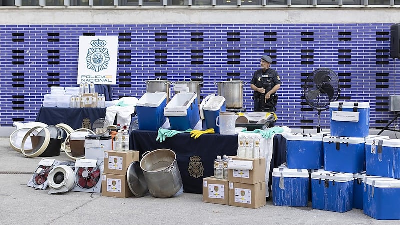 Desmantelan célula del CJNG en España; autoridades incautaron 2.5 toneladas de metanfetamina
