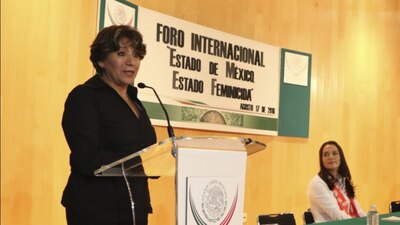 Delfina Gómez es maestra, pedagoga, exfuncionaria y exlíder sindical