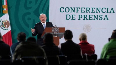 El mandatario no quiso dar más detalles del expediente que solicitó a EU