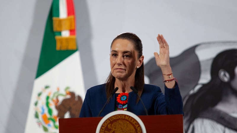 Sheinbaum minimiza alerta de viaje de Canadá; “turistas van a seguir llegando”, responde