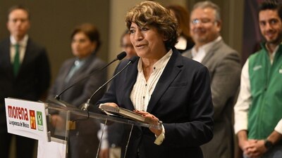 La exsecretaría de Educación recorrió mercados y colonias de Chalco