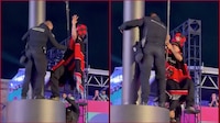 VIDEOS: aficionado del Atlas cae de un poste del Fan Fest tras ser lanzado por policía