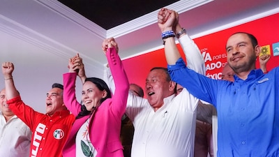 Hace un año fue candidata del PAN, PRI y PRD a la gubernatura del Estado de México