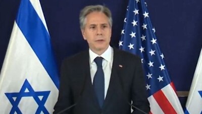 Acudió a la ciudad de Tel Aviv para reunirse con el primer ministro de Israel, Benjamin Netanyahu