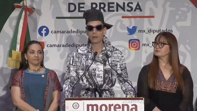 Edy Smol durante su participación en una rueda de prensa en la Cámara de Diputados