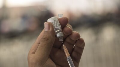 Se aplicarán primeras dosis al grupo de edad de entre 40 y 49 años