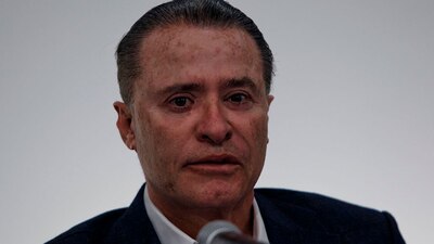 El exgobernador de Sinaloa fue invitado a ser embajador en España