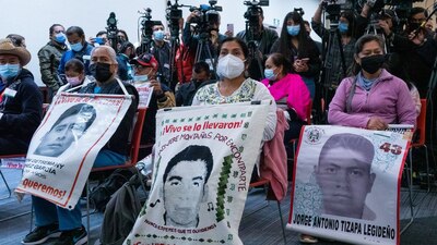 El caso Ayotzinapa ha galvanizado las contradicciones al interior del gobierno de AMLO