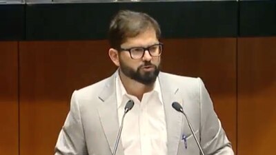 Boric acudió al Pleno en su último día por México