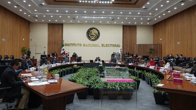 14 mil 957 firmas de personas muertas fueron entregadas por “Que Siga la Democracia”