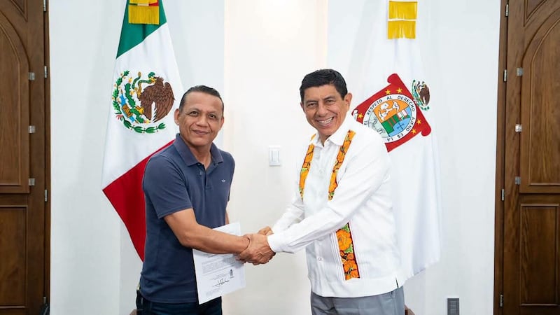 Salomón Jara designa a Francisco Vásquez como comisionado de Juchitán de Zaragoza, Oaxaca