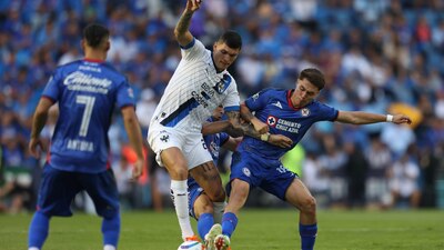 Ambos equipos lucharon en la cancha, pero al final Cruz Azul se impuso