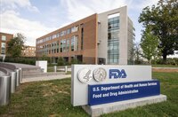 Nueva política de Trump limita el acceso a las vacunas contra COVID-19