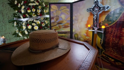 "¿Por qué me huías tanto?", le preguntaría Hipólito Mora al encontrarse con la muerte