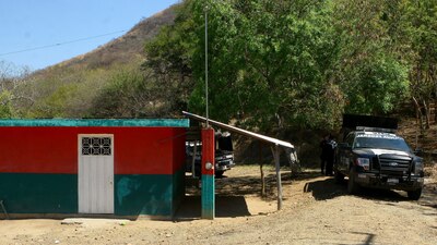 A unas horas de que se lleven a cabo la jornada electoral, el clima de seguridad está enrarecido por la presencia de civiles armados