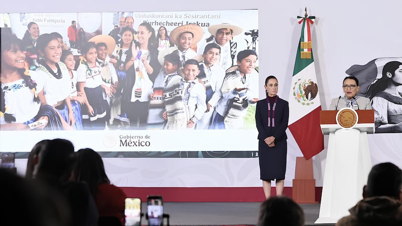“La mejor política pública es creer e invertir en los jóvenes”, asegura Rosa Icela Rodríguez