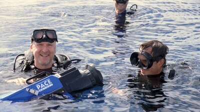Es el punto más profundo conocido de la superficie terrestre, está a más de 11 mil metros de profundidad