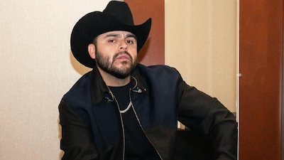 Vetan a Gerardo Ortiz de Feria en Querétaro por interpretar narcocorridos con apología del delito