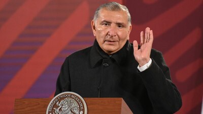 AMLO aseguró que López Hernández le ayuda mucho en la política interna del país