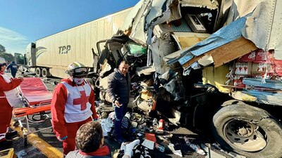 El conductor de una de las unidades resultó herido