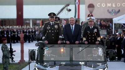 Dijo que contrario a lo que creen los padres de los 43, el Ejército ha apoyado a la investigación