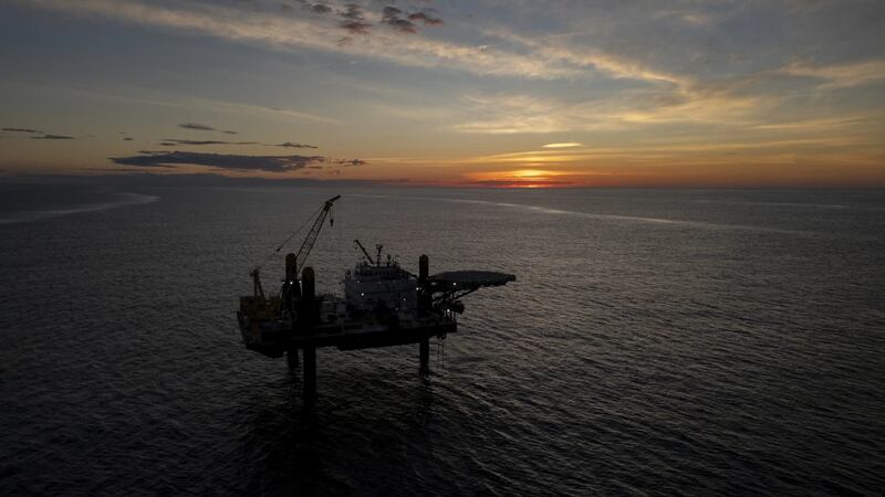 Encuentran agua dulce en las profundidades saladas del océano con “inmenso potencial”