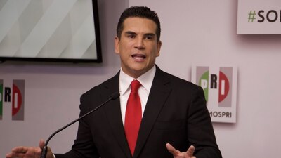 El priistas defendió la labor del INE