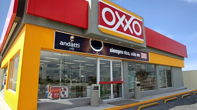 Femsa, dueña de Oxxo, acordó con el gobierno pagar más de 8 mil millones que adeudaban de impuestos