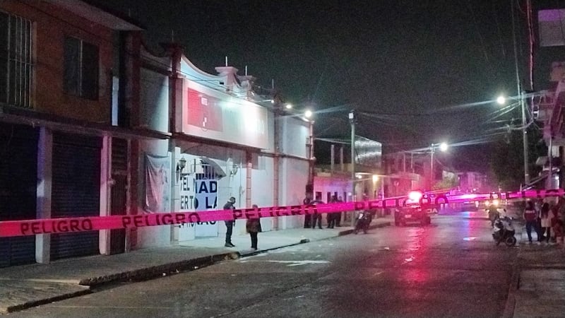 Ataque a hotel con bombas molotov deja a una pareja muerta en Cuautla, Morelos