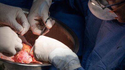 Los doctores se negaron a practicar la cirugía