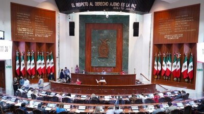 En aprobar la reforma que mantiene al ejército en las calles hasta 2028