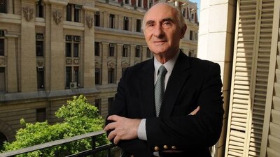 El mandatario renunció por la crisis económica del país