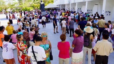 Se registraron filas enormes en estados donde no llegó el personal