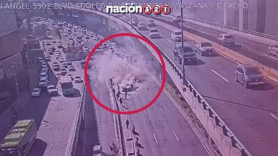 La situación ha movilizado a servicios de emergencia; además se reporta un importante caos vehicular