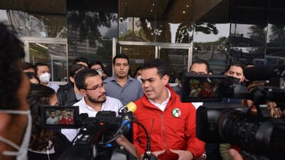 Ésta fue puesta en respuesta a lo actos violentos que se registraron en la sede nacional del partido