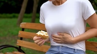 ¿Cuáles son los síntomas de intoxicación por comer pollo en mal estado?