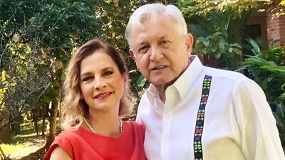 Beatriz Gutiérrez compartió una foto junto a su esposo AMLO