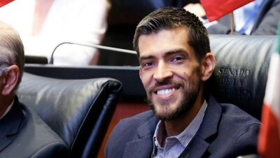 El panista de 38 años envió una carta antes de retirarse