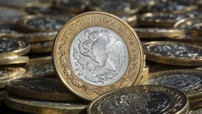 En ventanillas bancarias, el precio de la moneda estadounidense es de 19.40 pesos