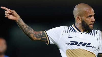 Termina su contrato después de 13 partidos con Pumas en la Liga MX