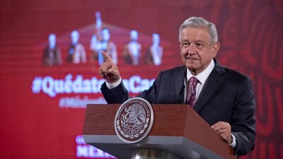 El presidente mexicano se refirió a este grupo como "un nuevo FRENAAA" encabezado por Claudio X. González