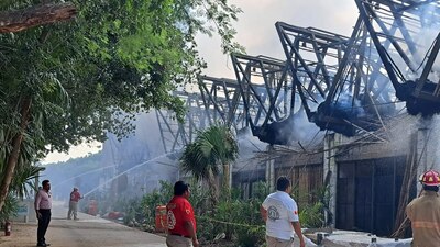 Sufrió un incendio que afectó a más de 10 locatarios