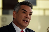 PRI respalda propuesta de congresista de EU sobre revocar visas a morenistas que apoyen a Castro