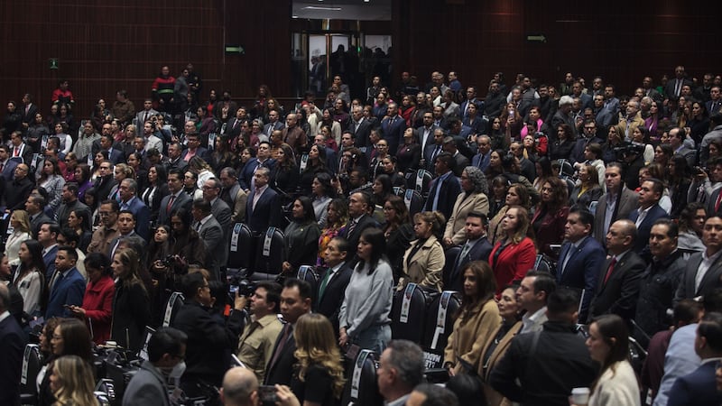 Congreso de la Unión abre segundo periodo ordinario con quórum y minutos de silencio